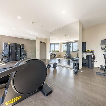 Luxury One Bedroom Serviced Apartment In The Heart Of Bedford Eksteriør bilde